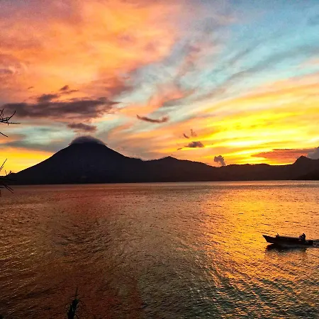 Atitlan Sunset Lodge Santa Cruz La Laguna Esterno foto