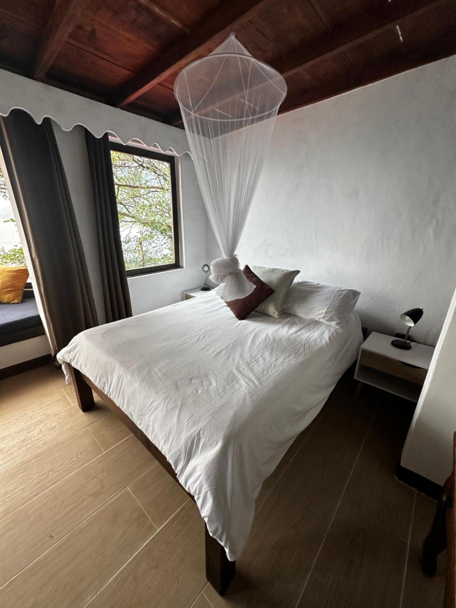 Atitlan Sunset Lodge Santa Cruz La Laguna